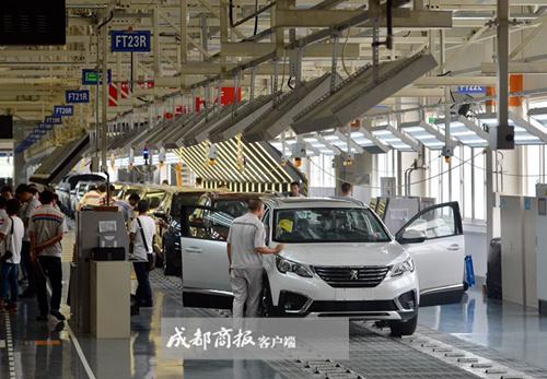 再创 成都速度 神龙公司成都工厂第50000辆下线
